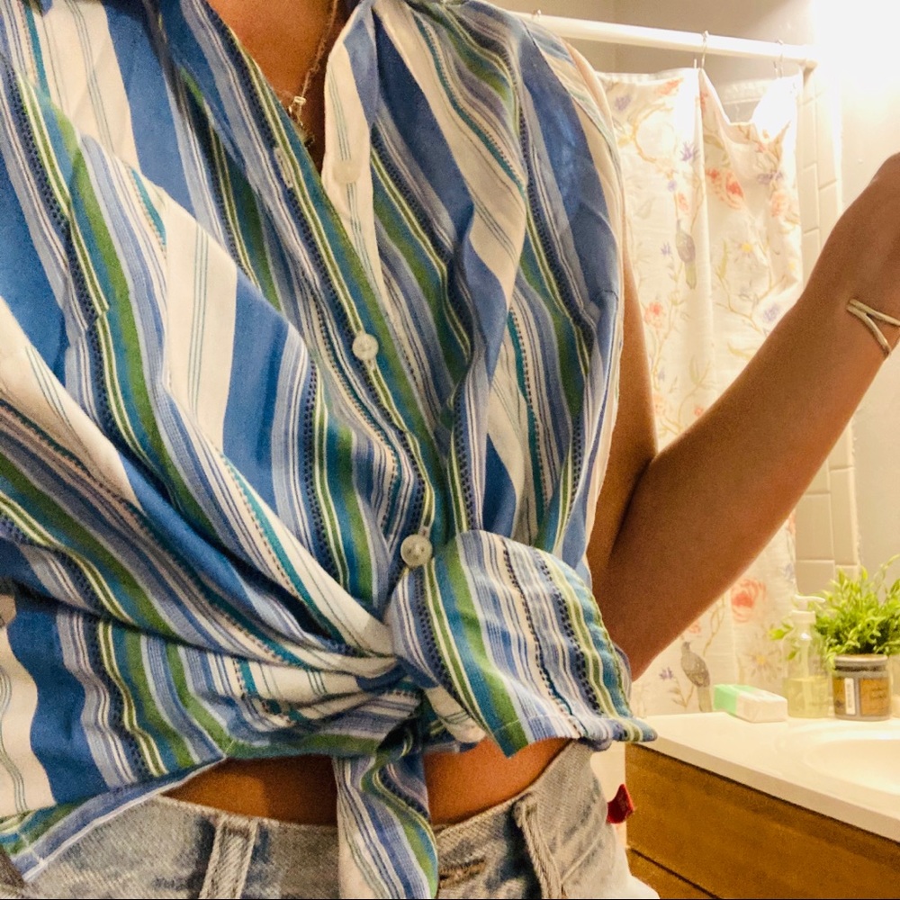 Women’s collared blouse